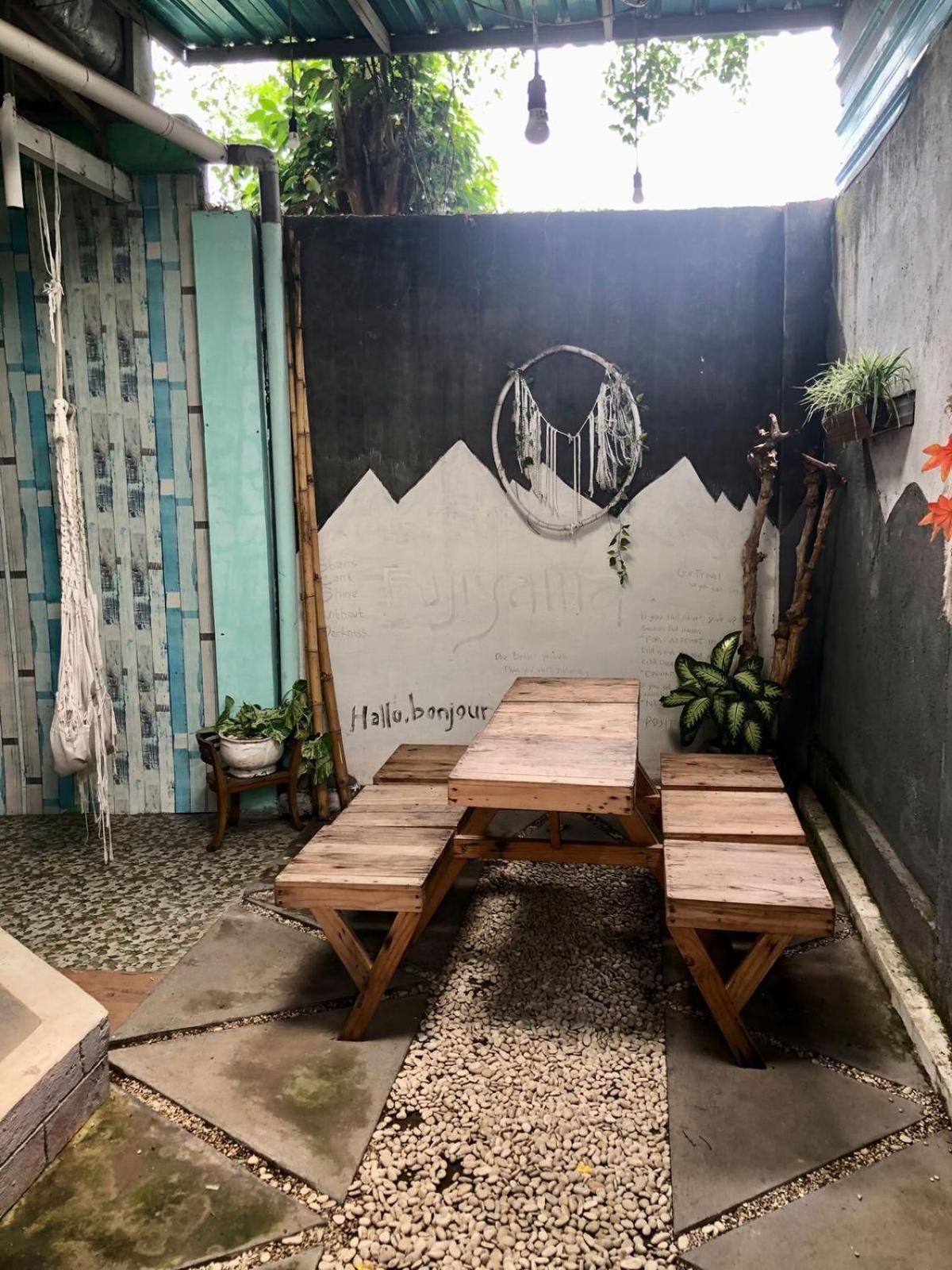 Ohana Homestay Banyuwangi Баньювангі Екстер'єр фото